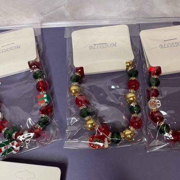 Set of two - Beaded Christmas braclets - Picture 13 of 15